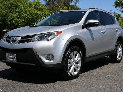 Used 2013 Toyota RAV4 Limited FWD image 9