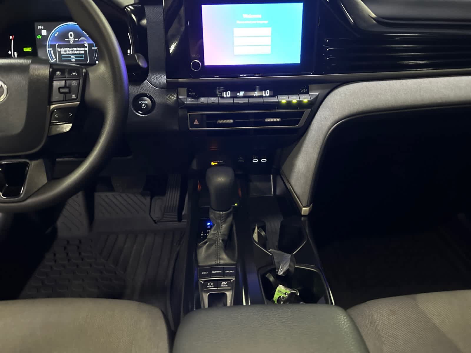 Used 2026 Toyota Camry LE FWD image 18