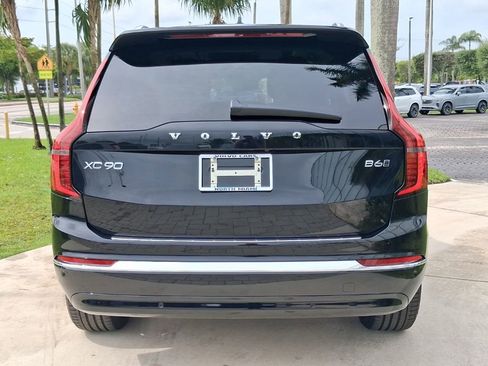 New 2026 Volvo XC90 B6 Ultra w/ Lounge Package AWD/4WD image 5
