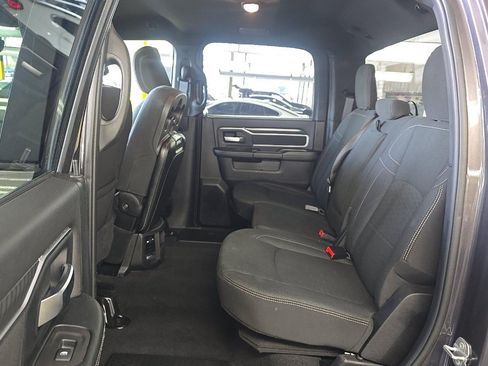 Used 2025 RAM 2500 Big Horn AWD/4WD image 10