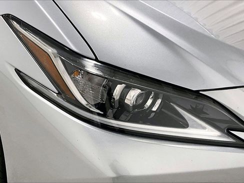 Used 2022 Lexus ES 350 F Sport w/ Accessory Package 2 image 28