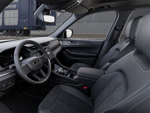 New 2025 Jeep Grand Cherokee Altitude image 22