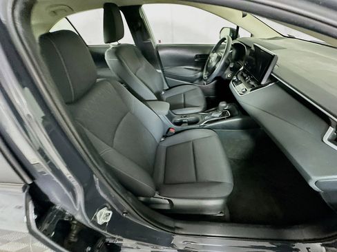 Used 2023 Toyota Corolla LE image 30