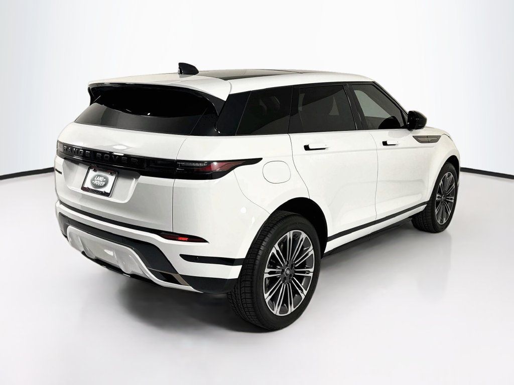 Used 2024 Land Rover Range Rover Evoque Dynamic SE AWD/4WD image 5