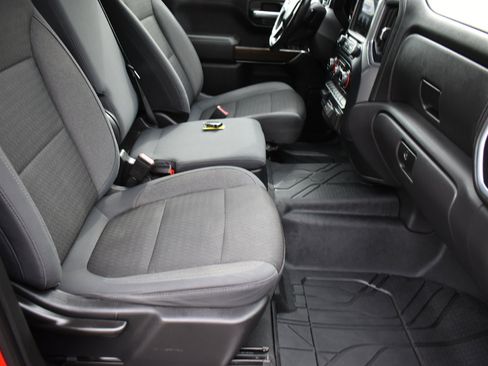 Used 2019 Chevrolet Silverado 1500 LT w/ Texas Edition image 30