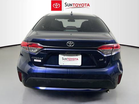Used 2022 Toyota Corolla LE image 5