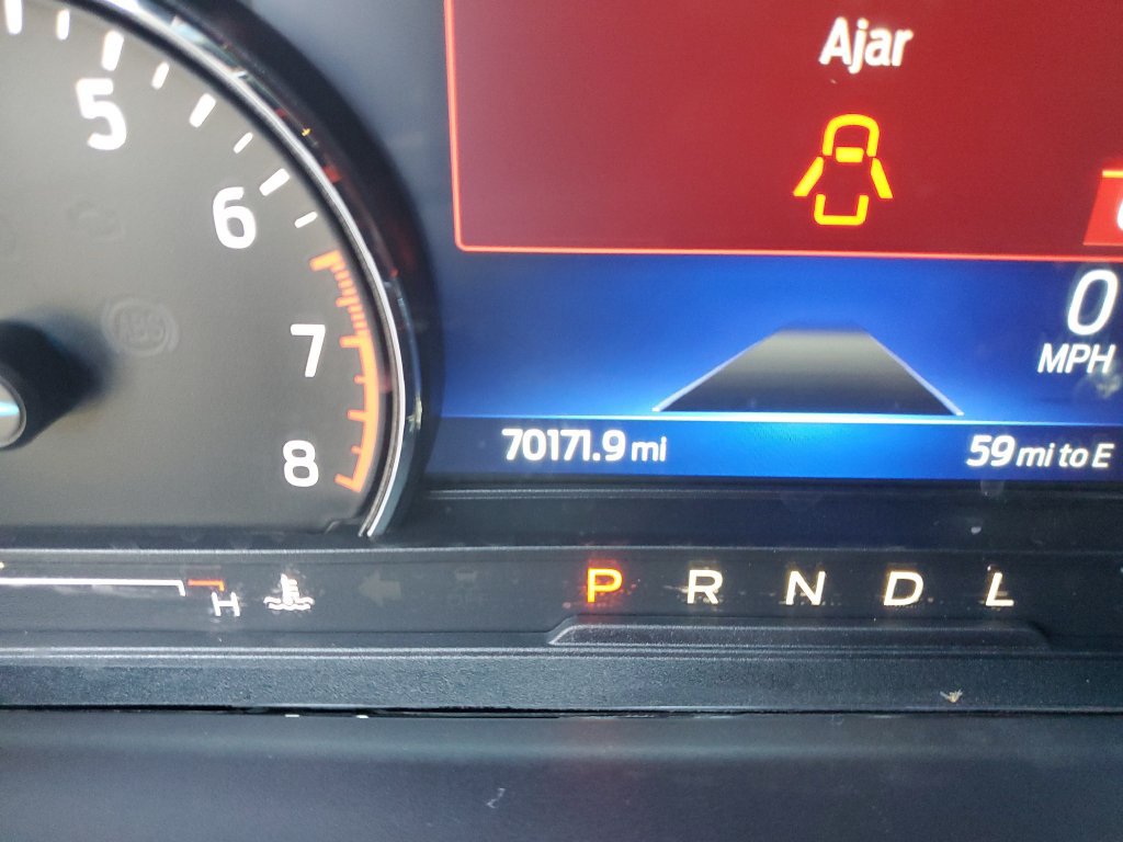 Used 2022 Ford Explorer XLT RWD image 30