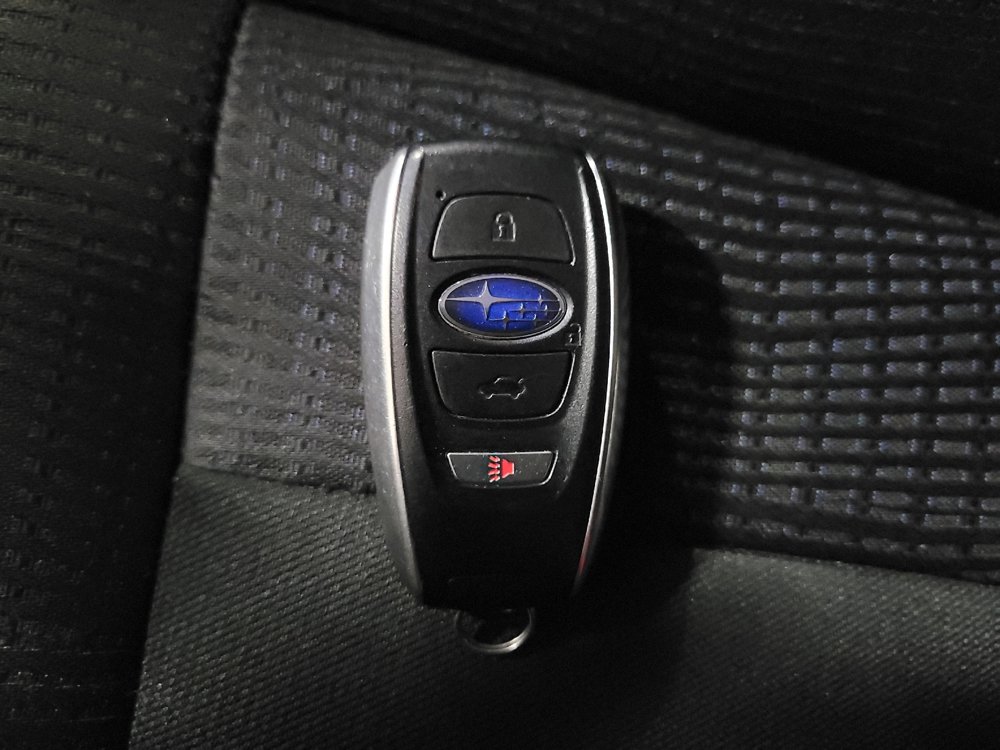 Used 2021 Subaru Ascent Premium w/ Convenience Package AWD/4WD image 32
