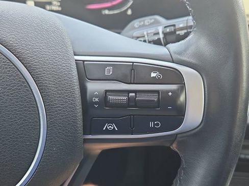 Used 2024 Kia Sportage EX FWD image 26