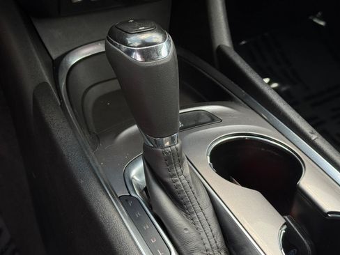 Used 2020 Chevrolet Malibu LT FWD image 18