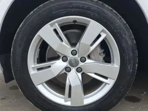 Used 2018 Audi Q5 2.0T Premium image 54