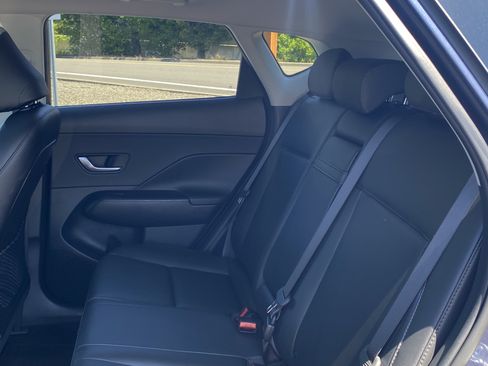 Certified 2025 Hyundai Kona Limited FWD image 15