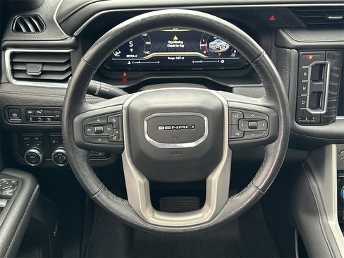 Used 2022 GMC Yukon XL Denali w/ Denali Ultimate Package image 26