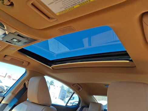 Used 2023 Lexus ES 350 w/ Premium Package image 13