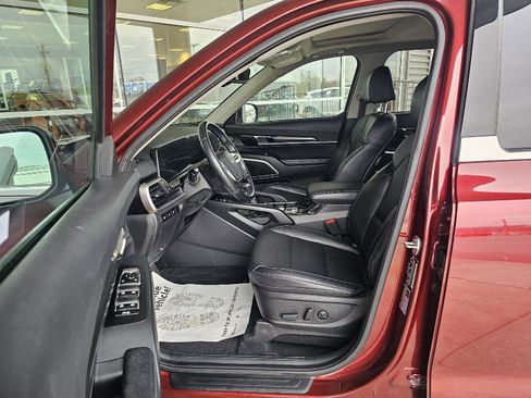 Used 2024 Kia Telluride S w/ S Sunroof Package image 19