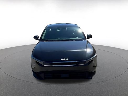 Used 2025 Kia K4 LXS image 4