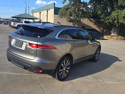Used 2018 Jaguar F-PACE Prestige AWD/4WD image 4