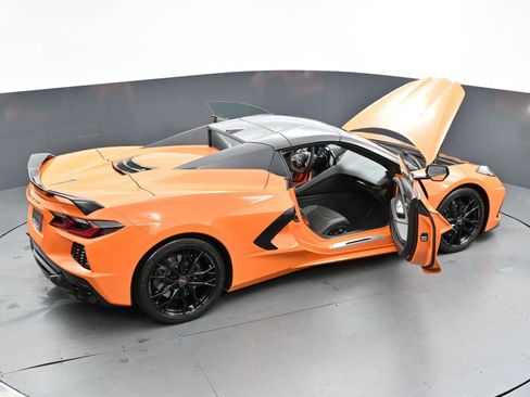Used 2024 Chevrolet Corvette Stingray Premium Conv w/ Z51 Performance Package RWD image 45