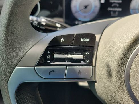 Used 2024 Hyundai Elantra SEL FWD image 18