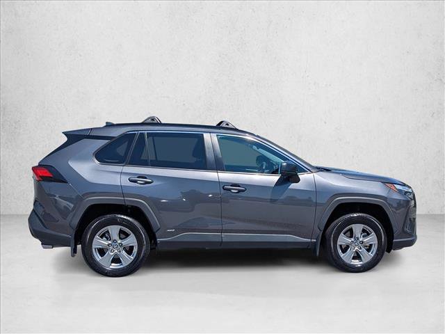 Used 2024 Toyota RAV4 LE AWD/4WD image 4