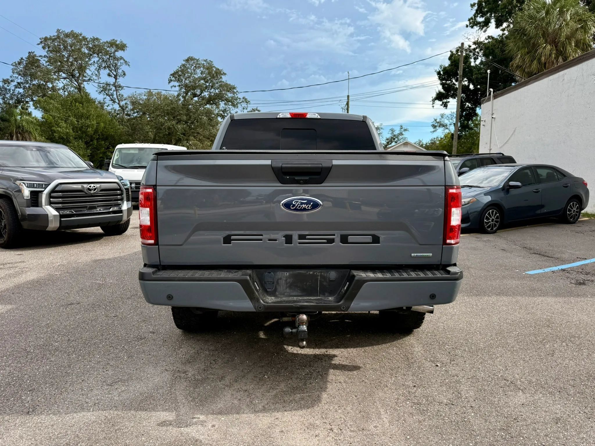 Used 2020 Ford F150 XLT w/ Equipment Group 302A Luxury AWD/4WD image 3