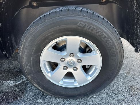 Used 2010 Dodge Ram 1500 Truck SLT RWD image 39