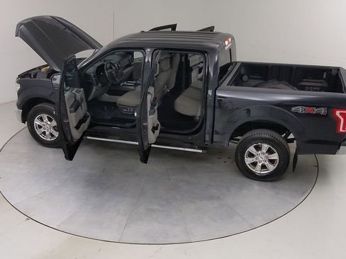 Used 2017 Ford F150 XLT w/ Equipment Group 302A Luxury AWD/4WD image 53