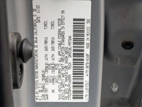 Certified 2023 Toyota Tacoma TRD Off-Road image 30