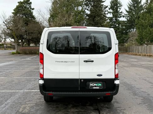 Used 2022 Ford Transit 250 Low Roof w/ Exterior Upgrade Package RWD image 4