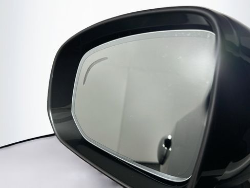 Used 2024 Volvo XC90 B5 Core w/ Protection Package Premier image 16