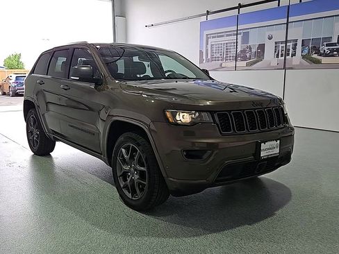 Used 2021 Jeep Grand Cherokee Limited w/ Quick Order Package 28K 80th AWD/4WD image 2