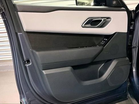 Certified 2026 Land Rover Range Rover Velar Dynamic SE AWD/4WD image 26