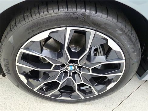 Used 2025 BMW X7 xDrive40i w/ M Sport Package image 63