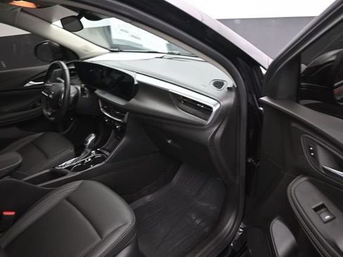 Used 2024 Buick Encore GX Sport Touring w/ Experience Buick Package AWD/4WD image 9