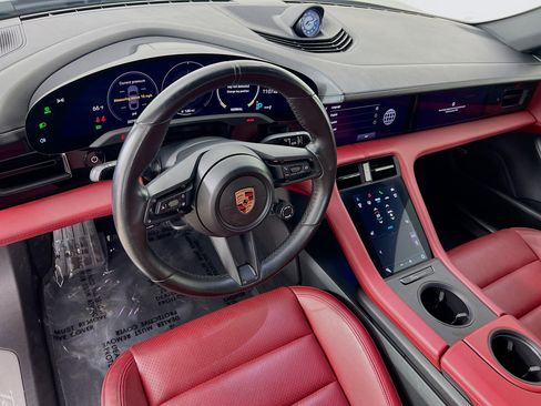 Used 2023 Porsche Taycan 4S image 9