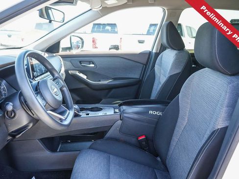 Used 2023 Nissan Rogue SV FWD image 13