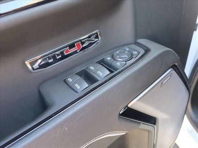 Used 2025 GMC Sierra 1500 AT4X AWD/4WD image 12