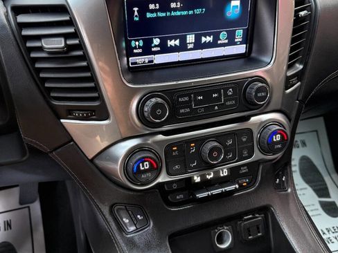 Used 2016 Chevrolet Suburban LT image 26