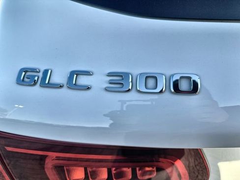Used 2022 Mercedes-Benz GLC 300 4MATIC image 33