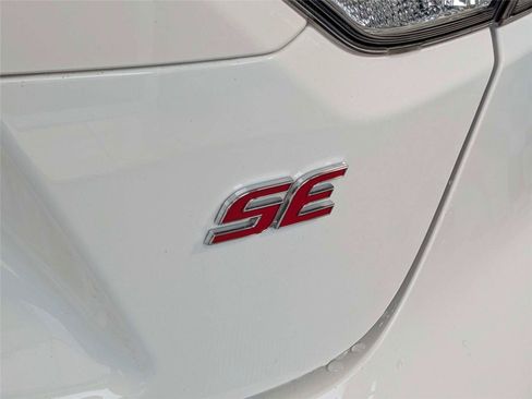 Certified 2024 Toyota Corolla SE FWD image 7
