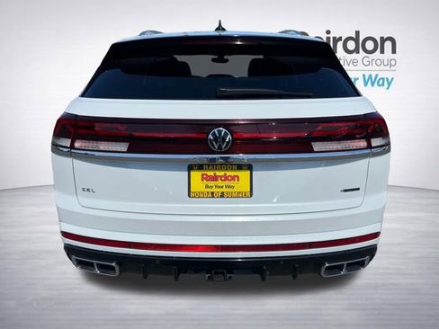 Used 2024 Volkswagen Atlas Cross Sport SEL Premium R-Line AWD/4WD image 8