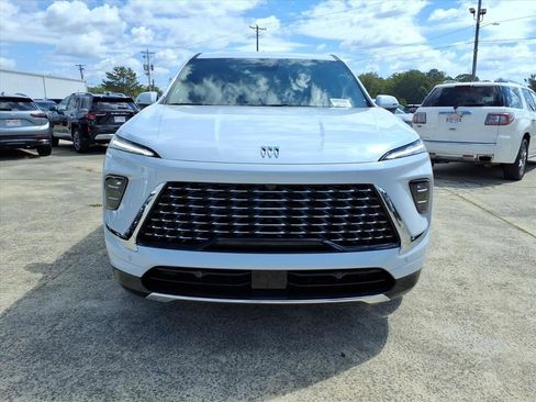 New 2026 Buick Enclave Avenir w/ Super Cruise Package image 2