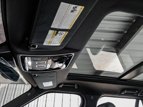 Used 2017 Land Rover Range Rover Supercharged image 21