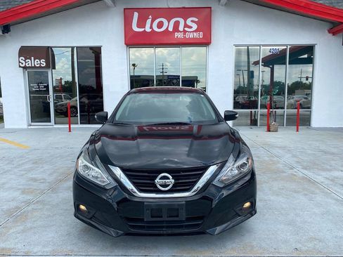 Used 2017 Nissan Altima 2.5 SV w/ Convenience Package FWD image 1
