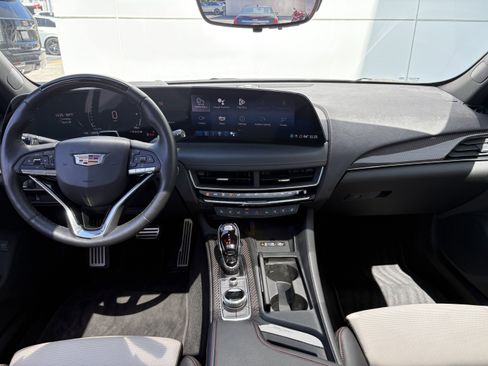 Used 2025 Cadillac CT5 Sport RWD image 17