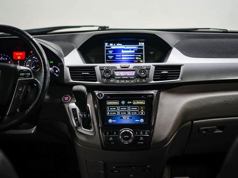 Used 2014 Honda Odyssey Touring image 14