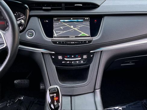 Used 2019 Cadillac XT5 Luxury FWD image 19