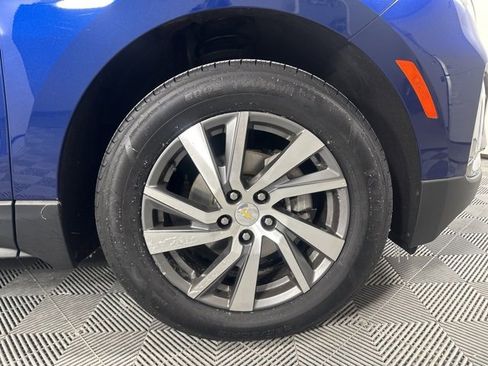 Used 2022 Chevrolet Equinox Premier image 9