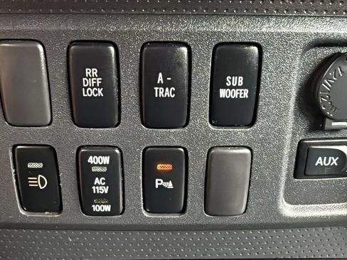 Used 2008 Toyota FJ Cruiser 4WD image 24
