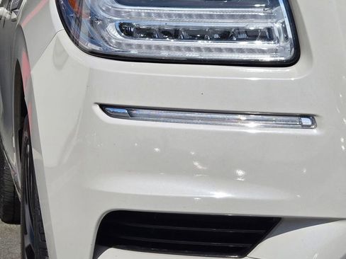 Used 2021 Lincoln Navigator Reserve image 16